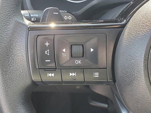 Certified 2023 Nissan Rogue SV image 17