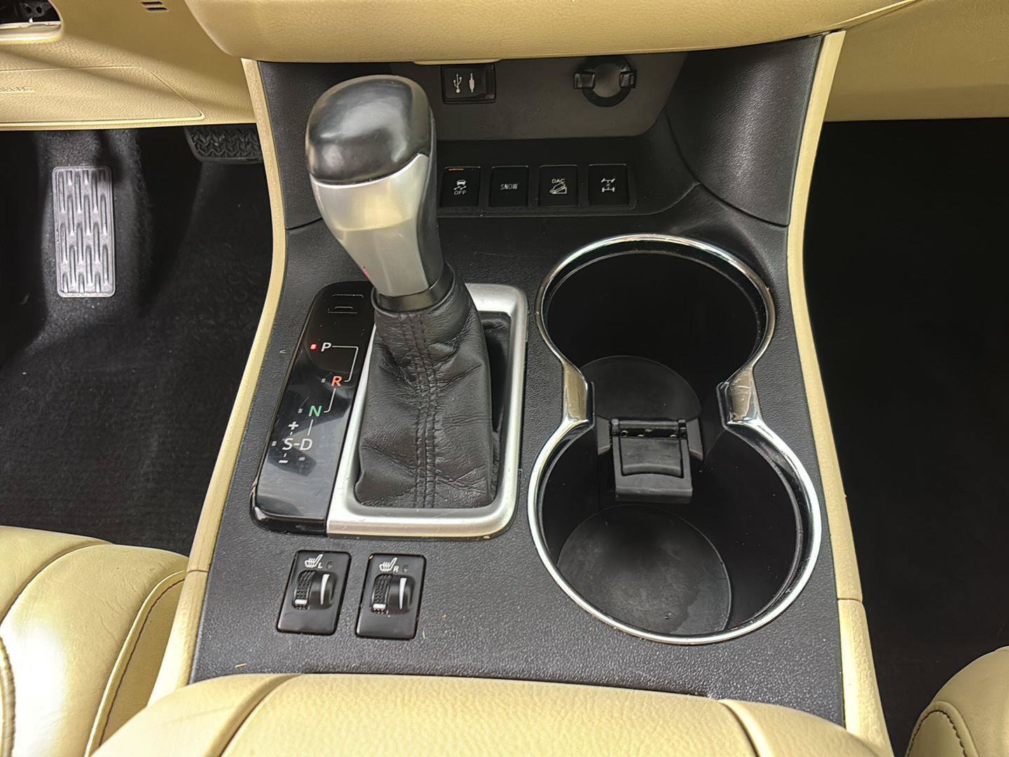 Used 2015 Toyota Highlander XLE AWD/4WD image 35