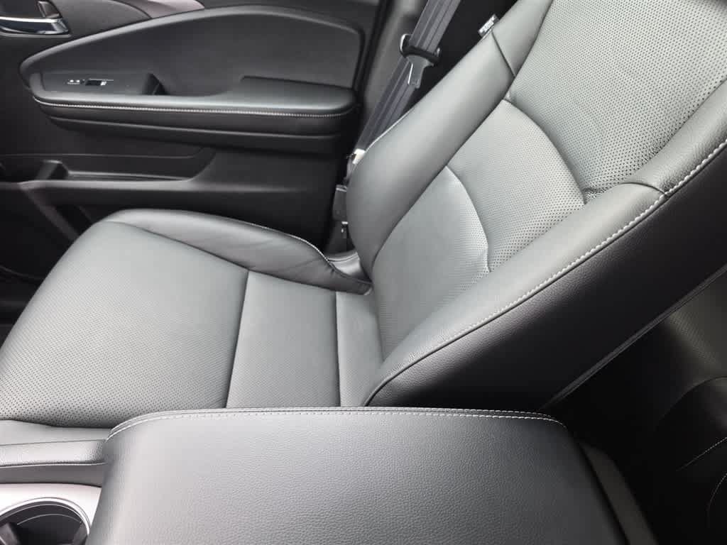 Certified 2025 Honda Ridgeline RTL image 26