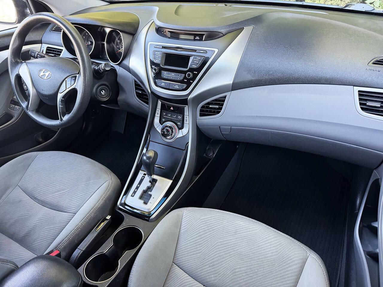 Used 2013 Hyundai Elantra GLS image 9