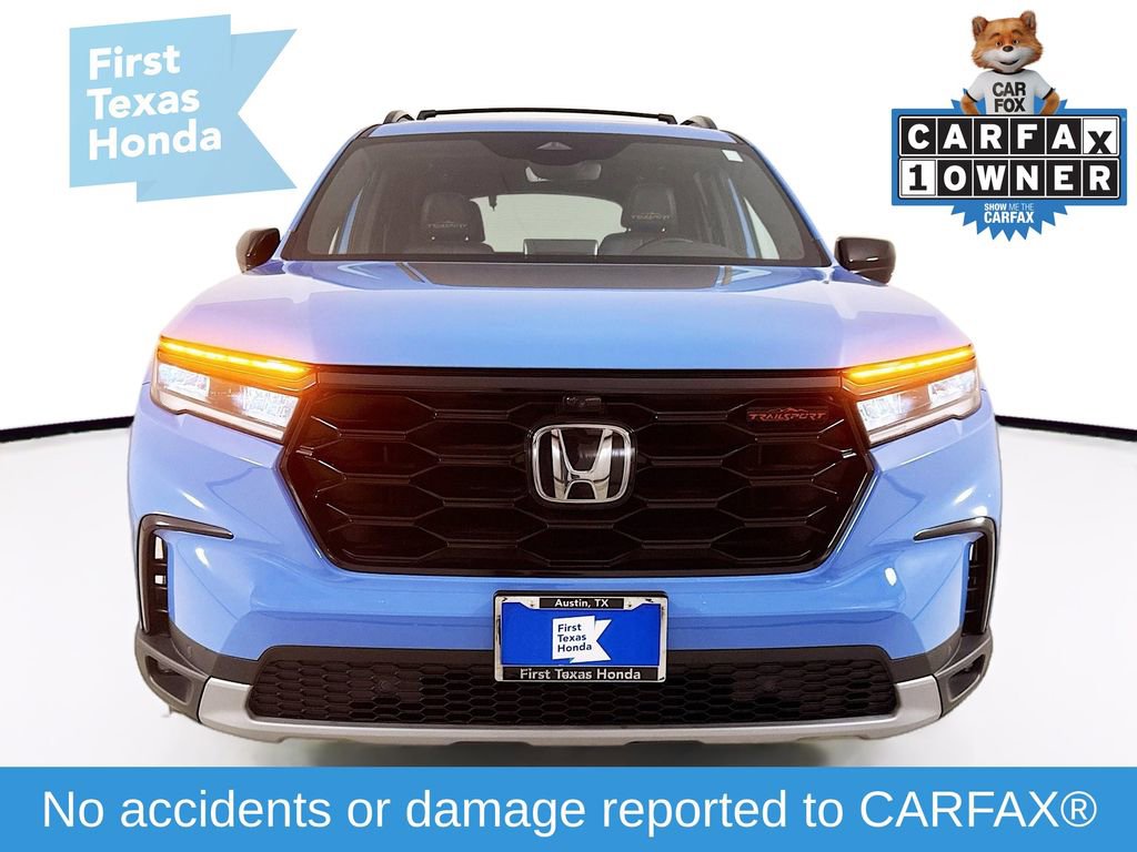 Used 2023 Honda Pilot TrailSport image 2