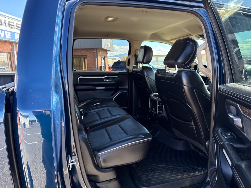 Used 2019 RAM 1500 Laramie w/ Off Road Group AWD/4WD image 32