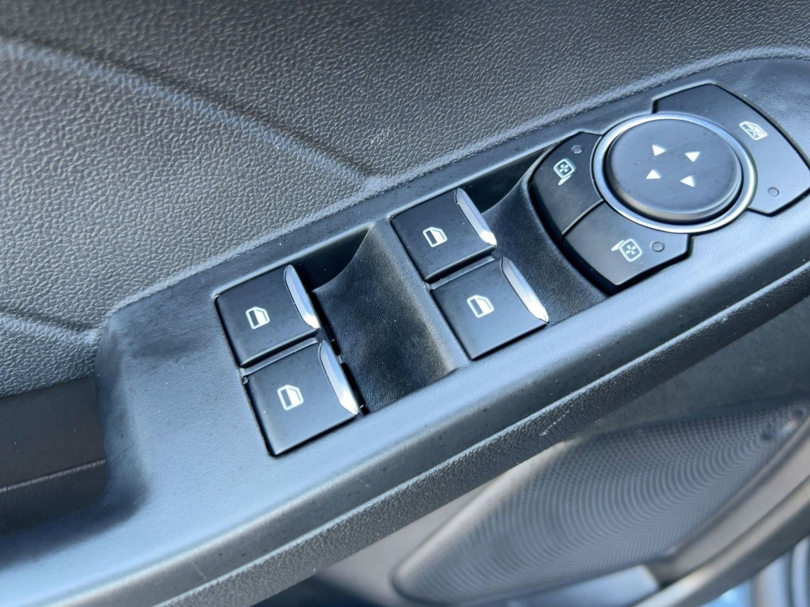 Used 2025 Ford Escape Active image 21