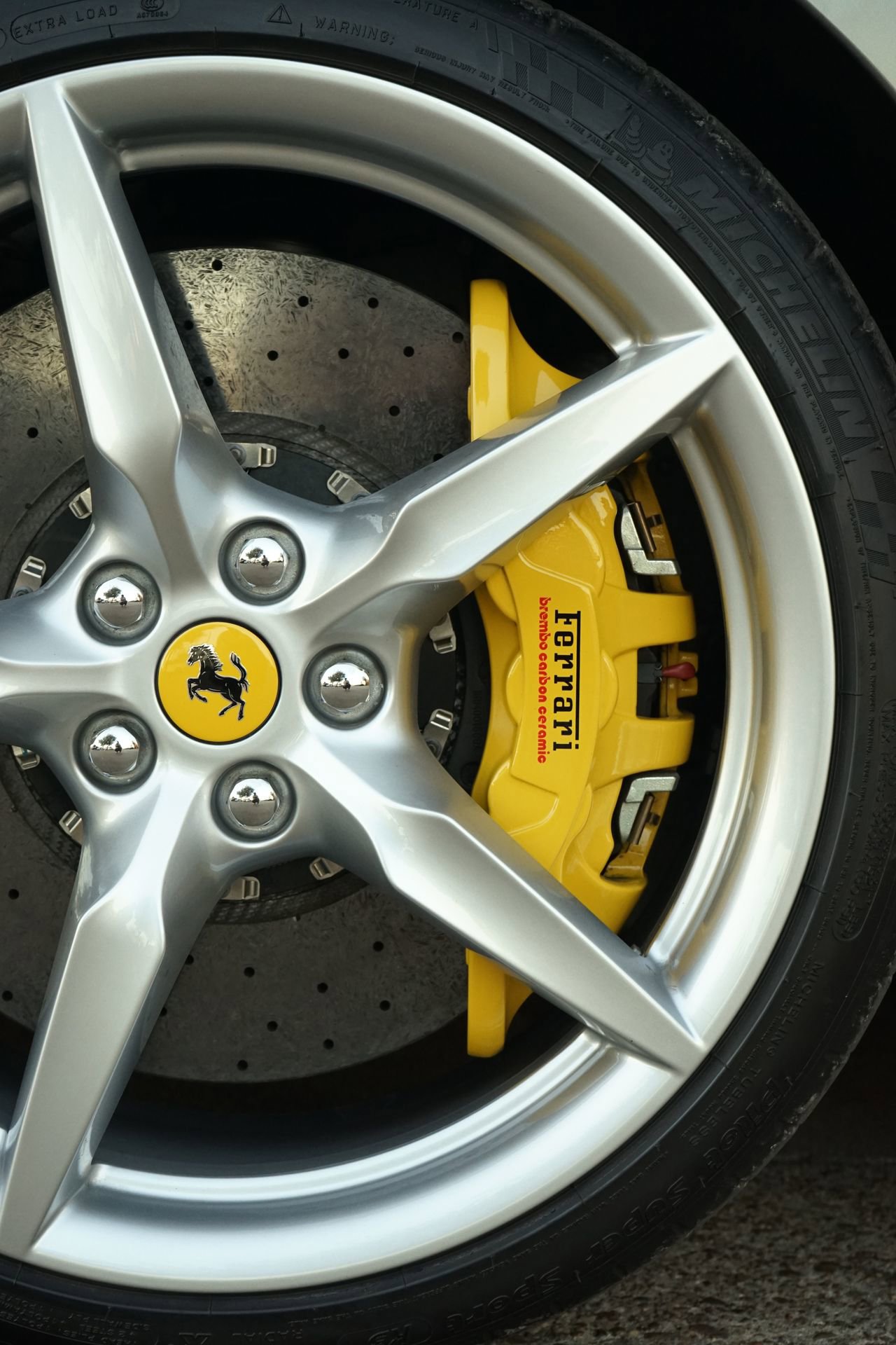 Used 2016 Ferrari 488 GTB image 27