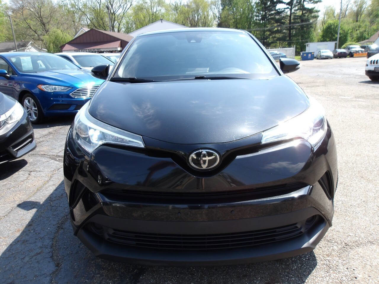 Used 2018 Toyota C-HR XLE FWD image 9