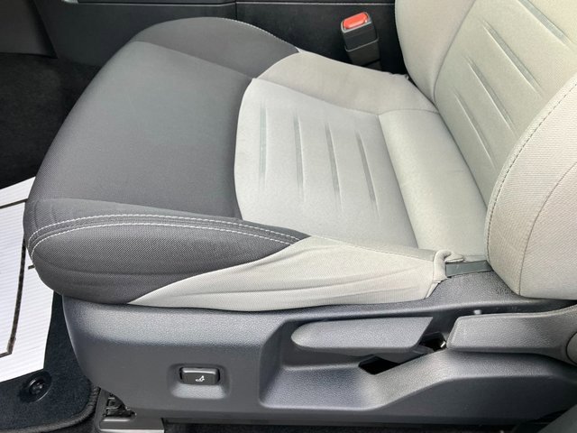 Used 2025 Toyota Tacoma TRD Off-Road image 18