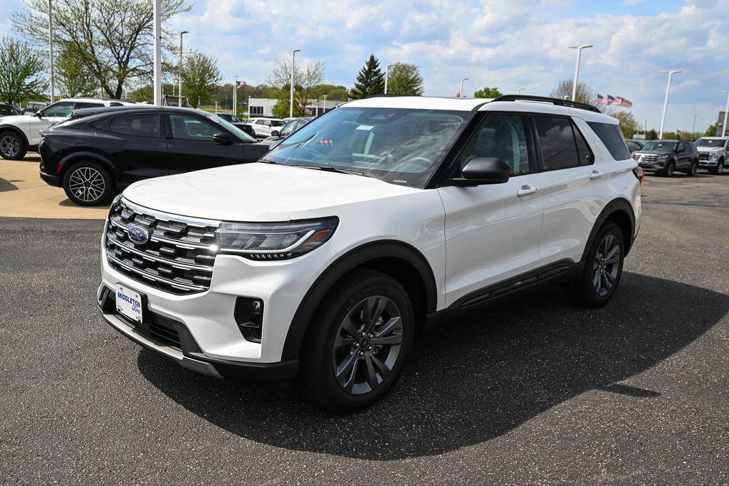 New 2026 Ford Explorer Active w/ Active Comfort Package AWD/4WD image 9