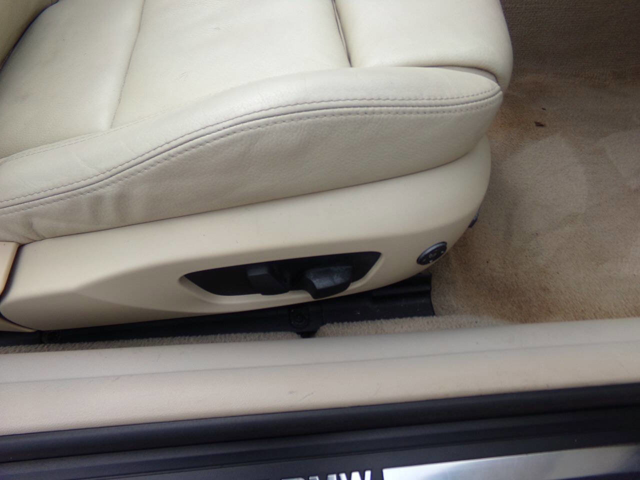 Used 2009 BMW 328i Convertible RWD image 22