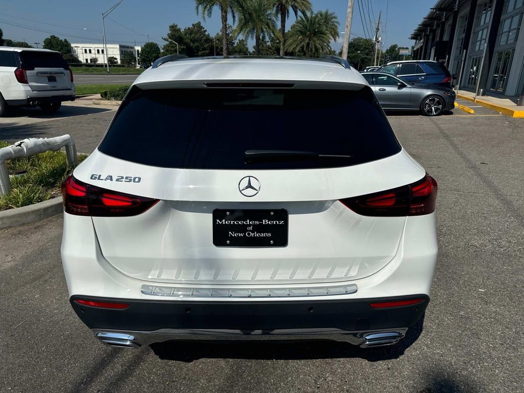 Used 2025 Mercedes-Benz GLA 250 image 5