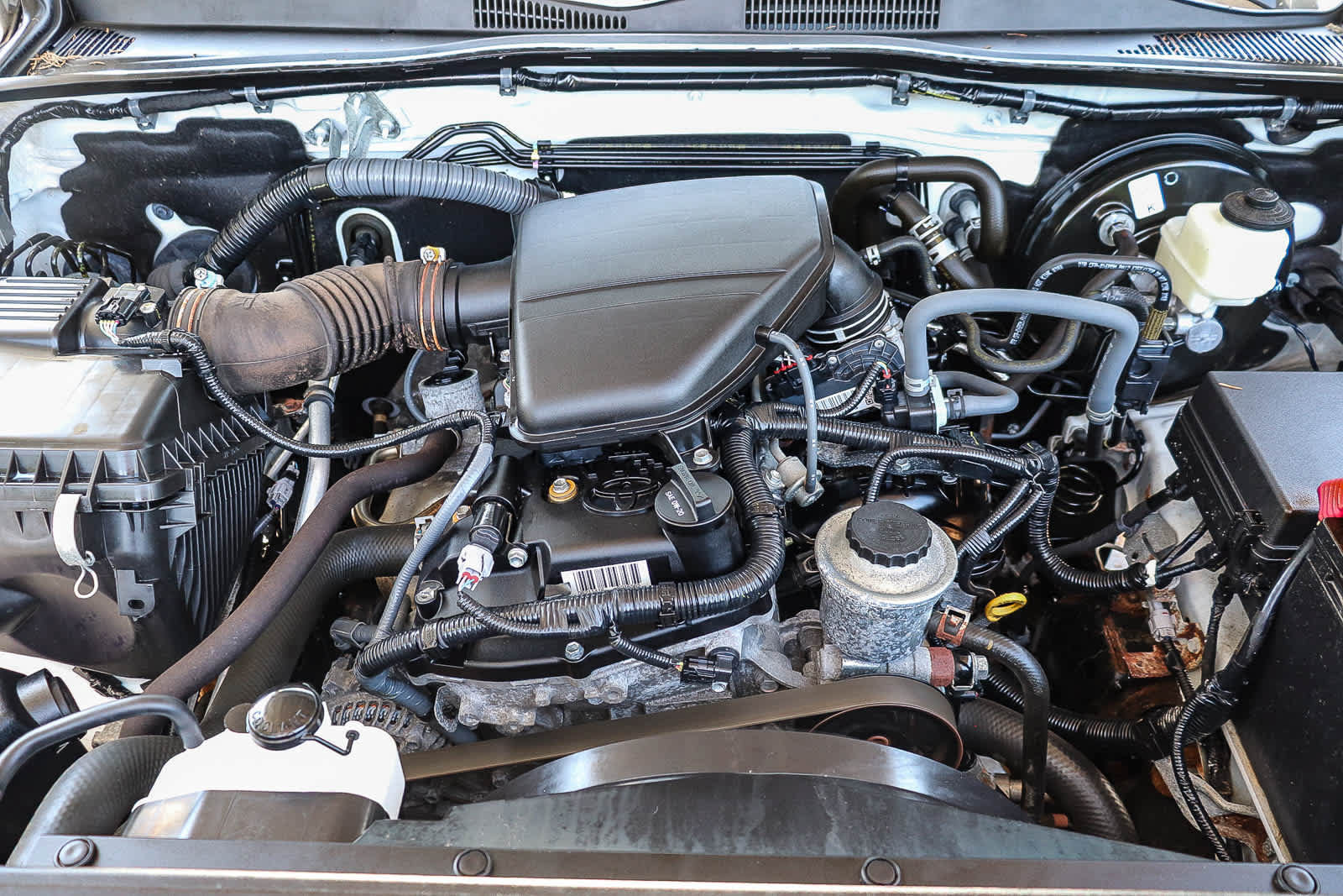 Used 2021 Toyota Tacoma SR5 RWD image 23