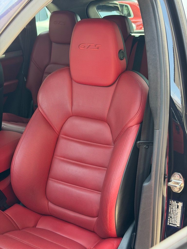 Used 2016 Porsche Cayenne GTS AWD/4WD image 26
