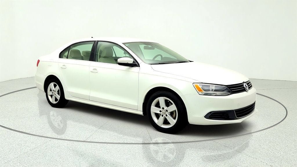 Used 2014 Volkswagen Jetta TDI FWD image 3