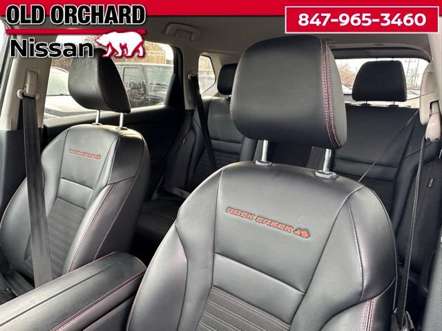 Used 2025 Nissan Rogue SV AWD/4WD image 10