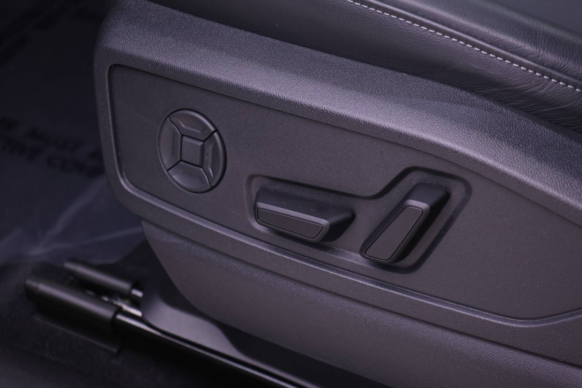 Certified 2025 Audi Q5 Premium Plus AWD/4WD image 19