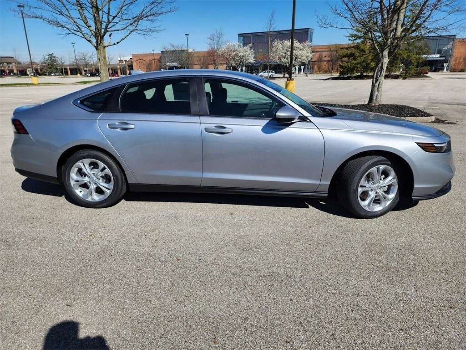 Certified 2023 Honda Accord LX image 12