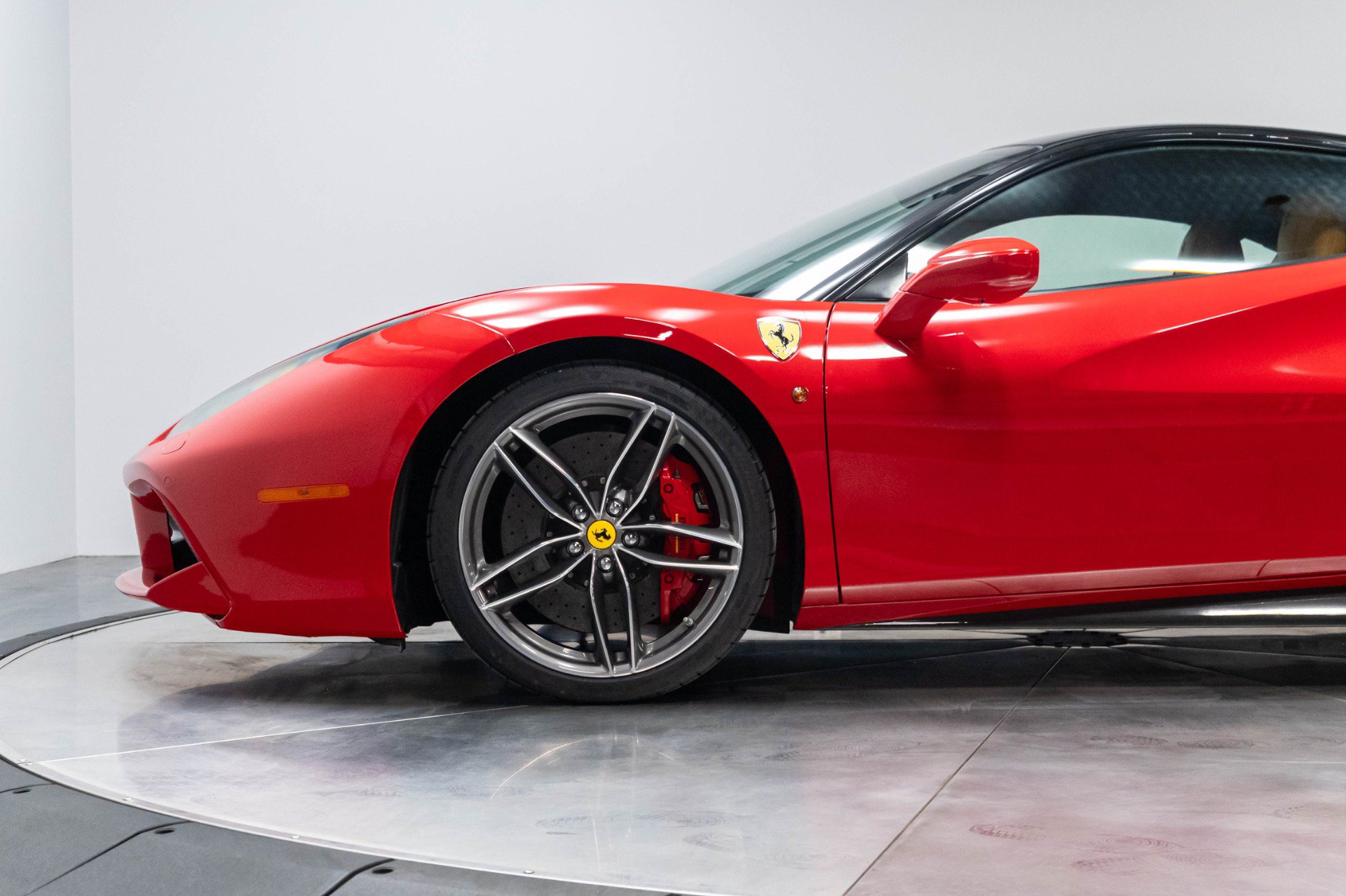 Used 2016 Ferrari 488 GTB RWD image 50