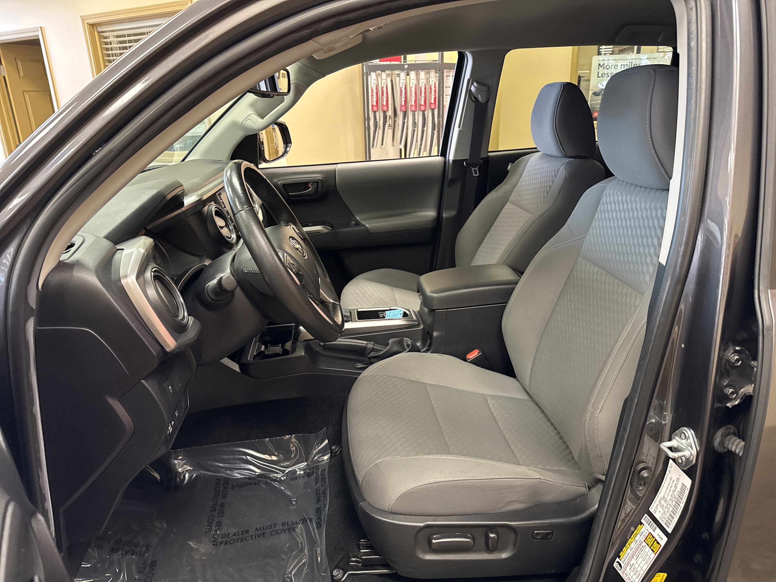 Used 2023 Toyota Tacoma SR5 AWD/4WD image 6