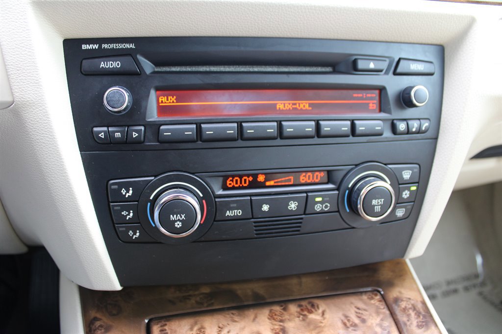 Used 2008 BMW 335i Convertible image 25