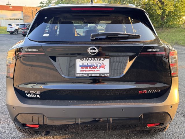 New 2025 Nissan Kicks SR w/ SR Premium Package image 24