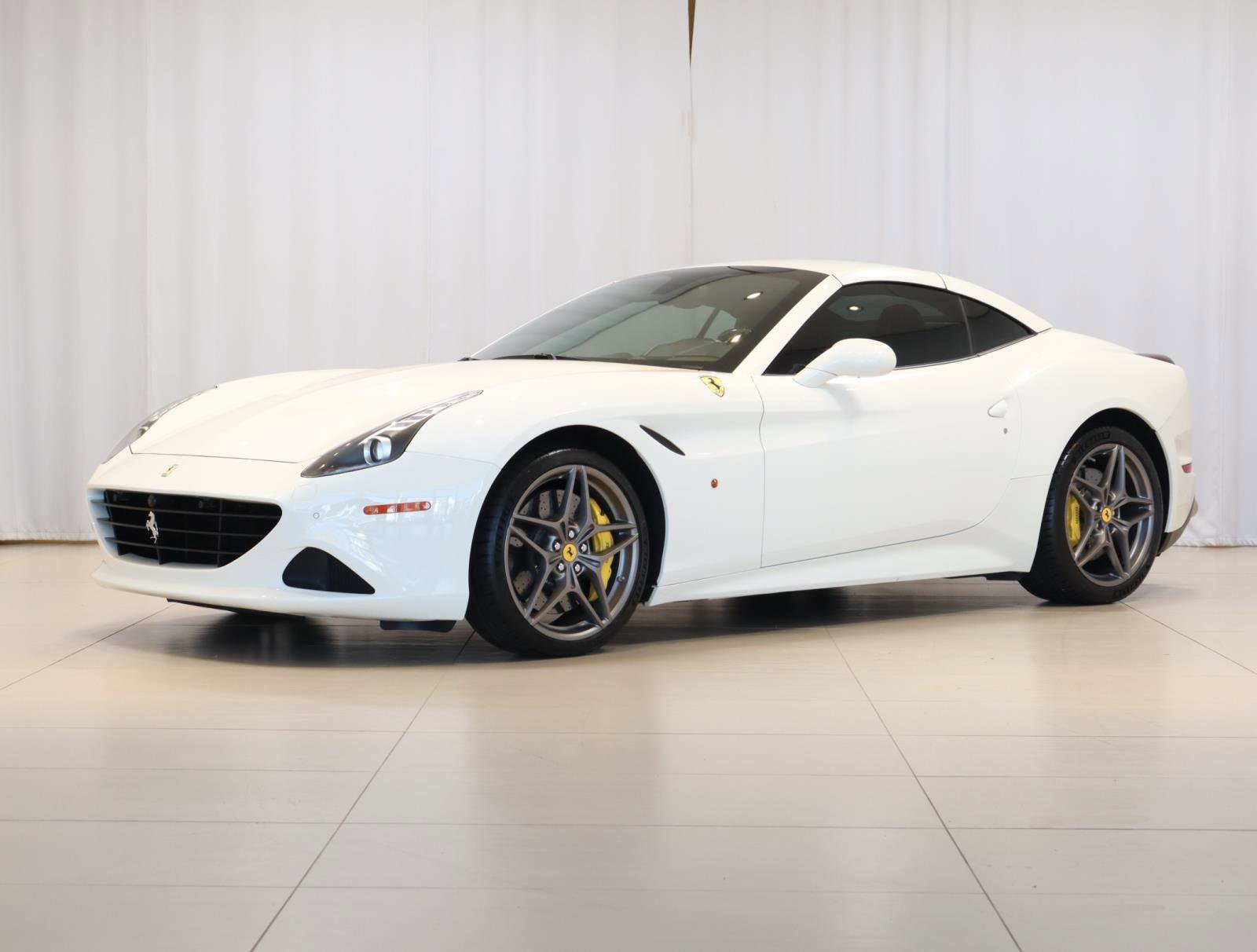 Used 2016 Ferrari California T image 41