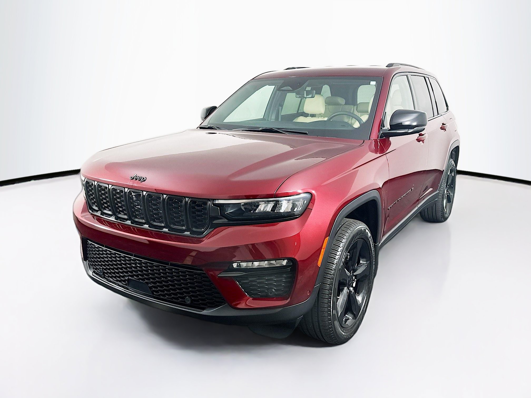 Used 2023 Jeep Grand Cherokee Limited w/ Luxury Tech Group II RWD image 3
