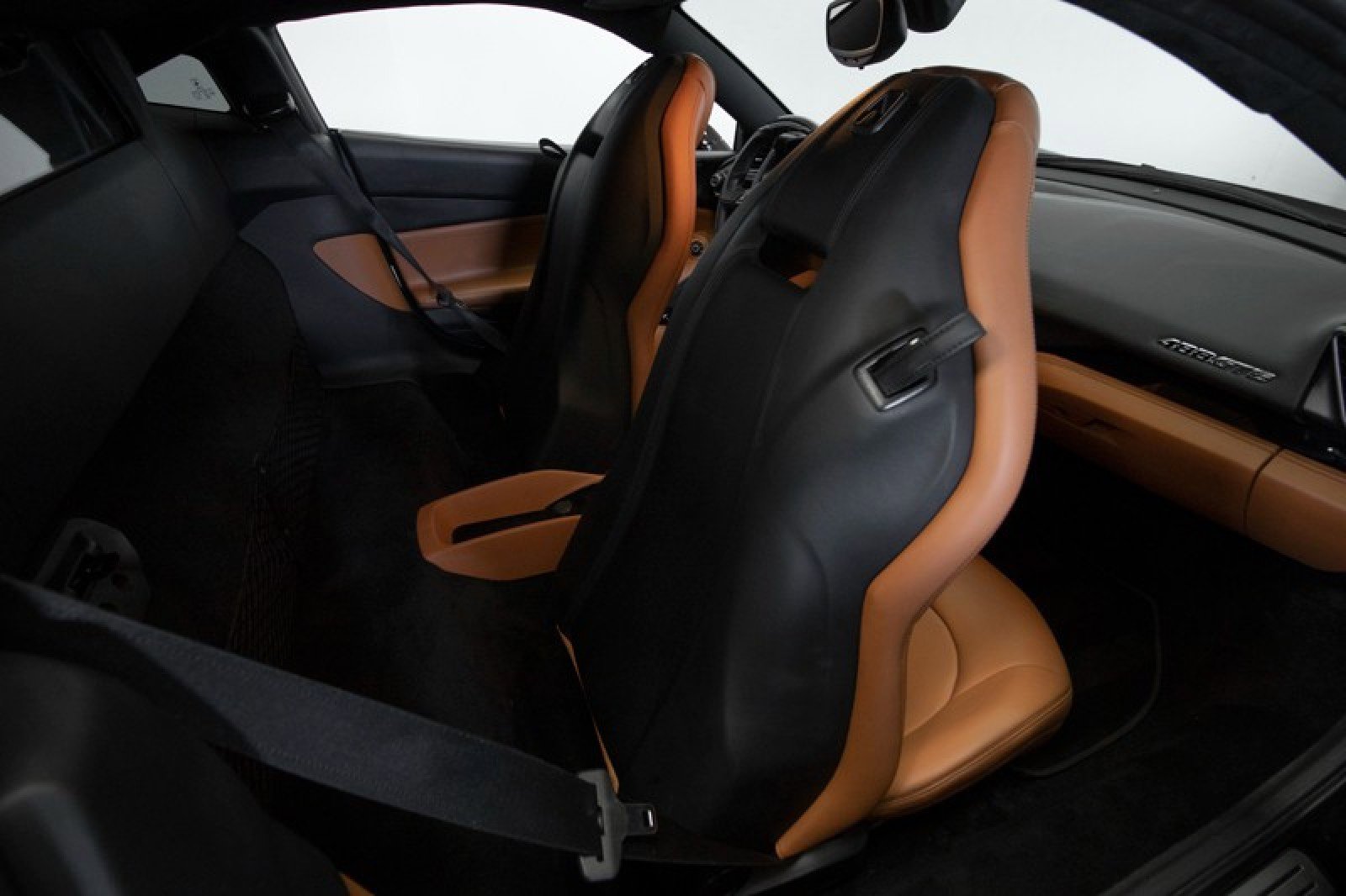 Used 2018 Ferrari 488 GTB image 54