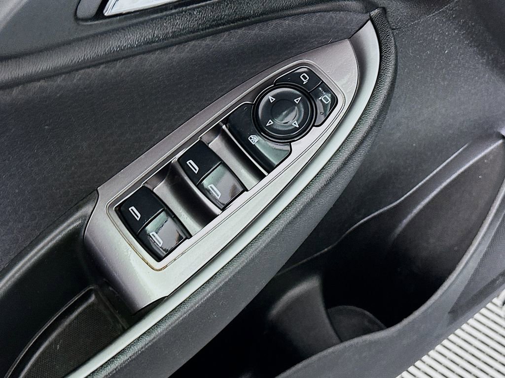 Used 2020 Chevrolet Malibu LS image 17