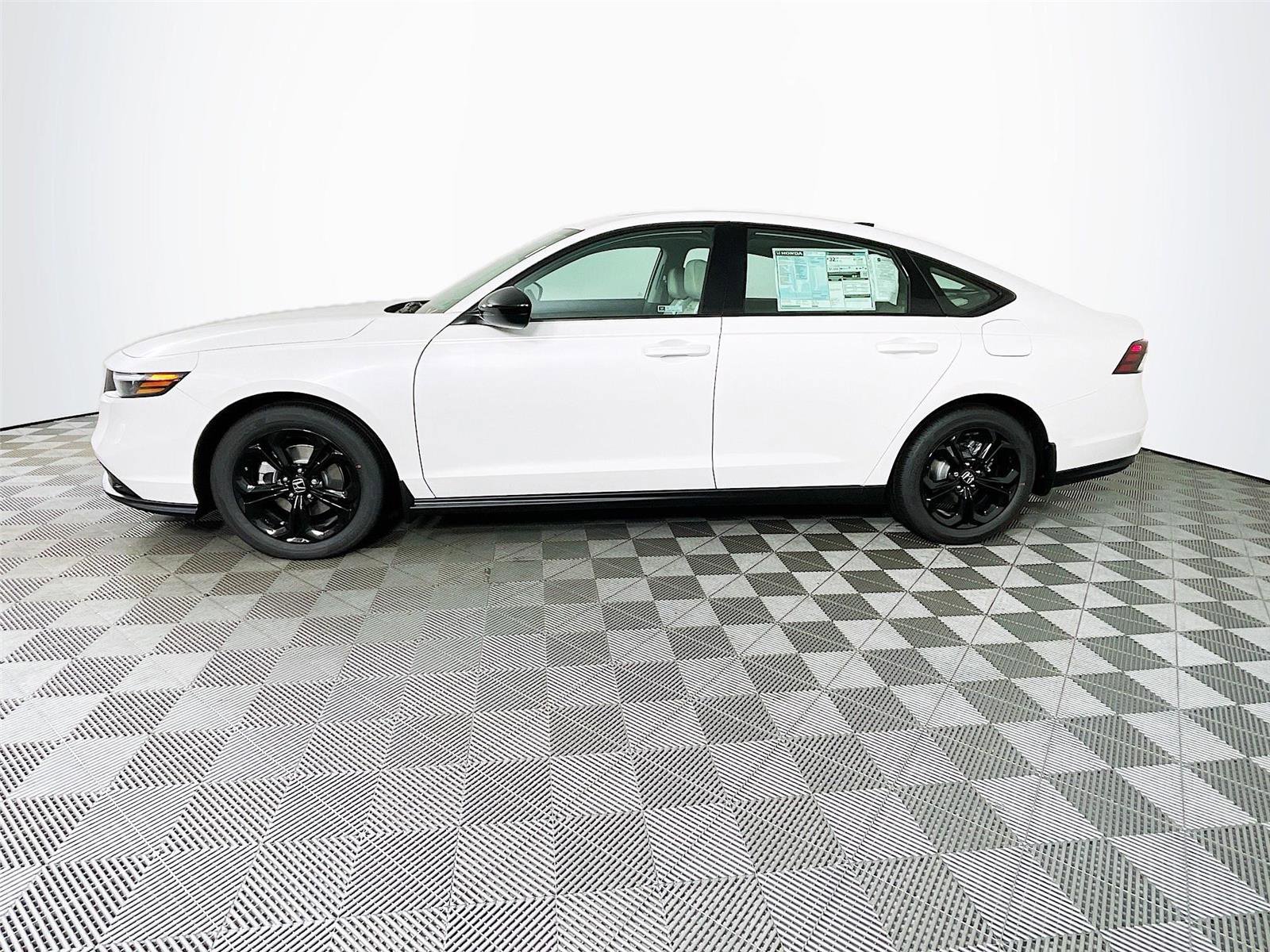 New 2025 Honda Accord SE image 3