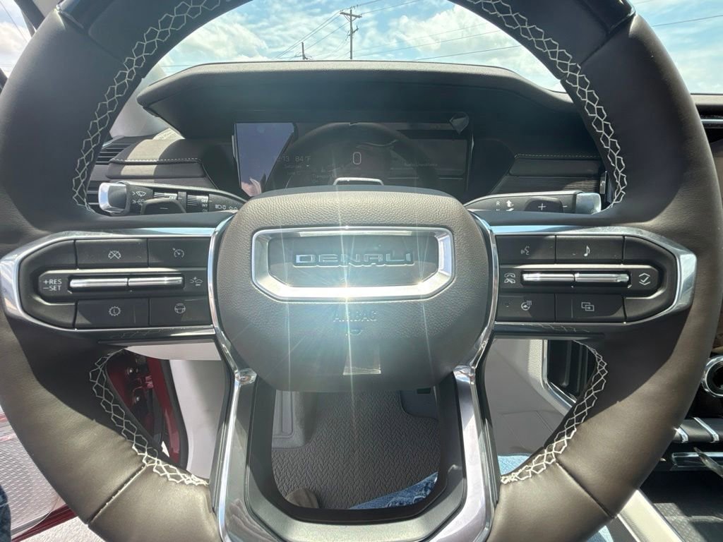 New 2026 GMC Acadia Denali w/ Super Cruise Package FWD image 12