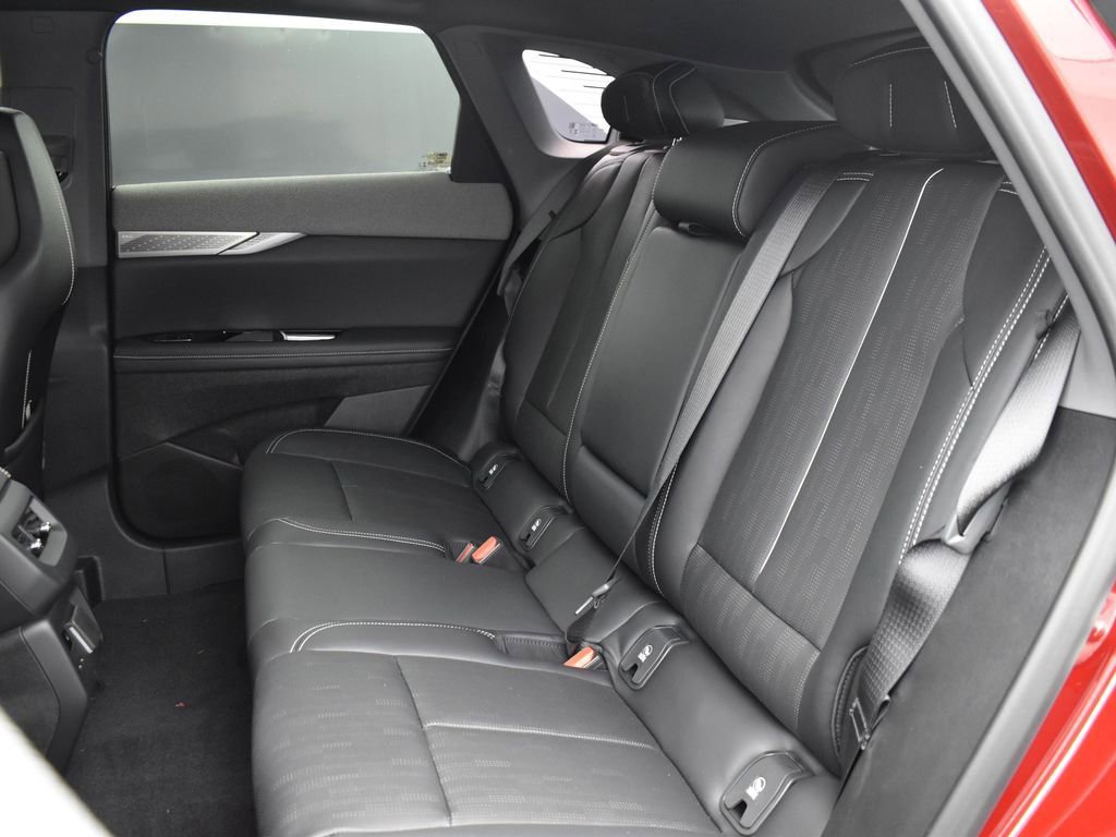 New 2026 Cadillac Optiq Sport 2 w/ LPO, Floor Liner Package image 27