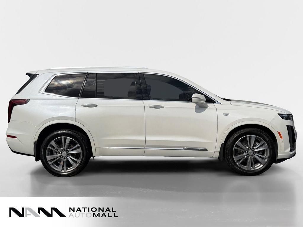 Used 2022 Cadillac XT6 Premium Luxury w/ Technology Package AWD/4WD image 6