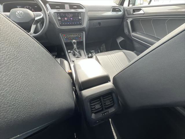 Certified 2022 Volkswagen Tiguan SE w/ Panoramic Sunroof Package image 20