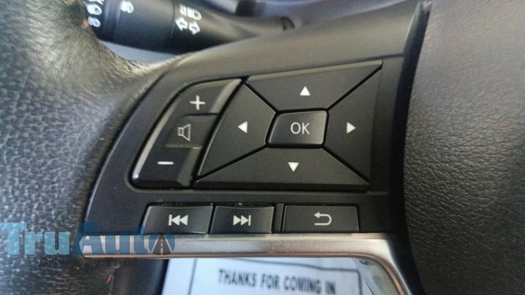 Used 2019 Nissan Kicks SR w/ SR Premium Package FWD image 23