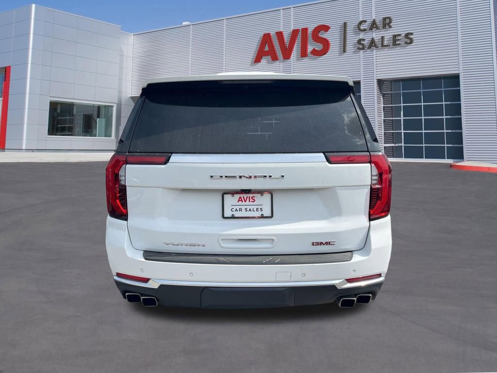 Used 2025 GMC Yukon XL Denali image 16