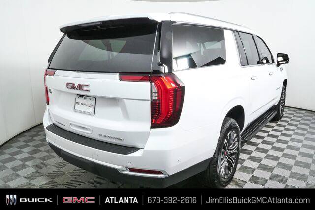 New 2026 GMC Yukon XL Elevation AWD/4WD image 3