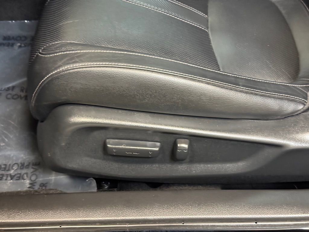 Used 2018 Honda Civic EX-L image 10