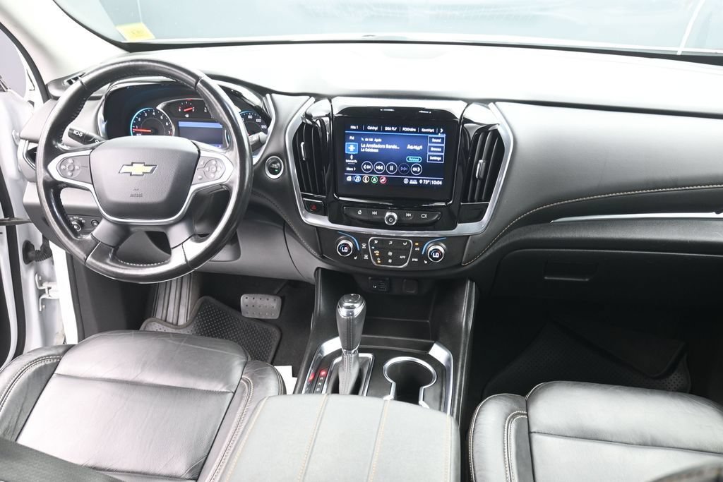 Certified 2020 Chevrolet Traverse LT w/ LT Premium Package AWD/4WD image 14