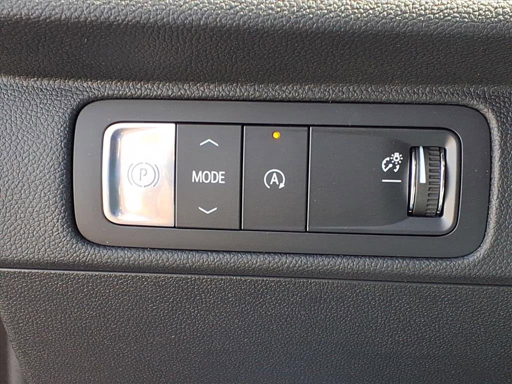 New 2026 Chevrolet Traverse LT w/ Sun and Wheel Package image 17