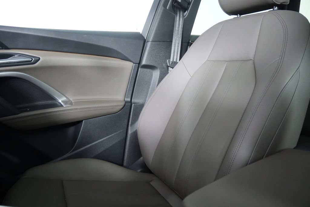 Used 2025 Audi Q5 Premium AWD/4WD image 22