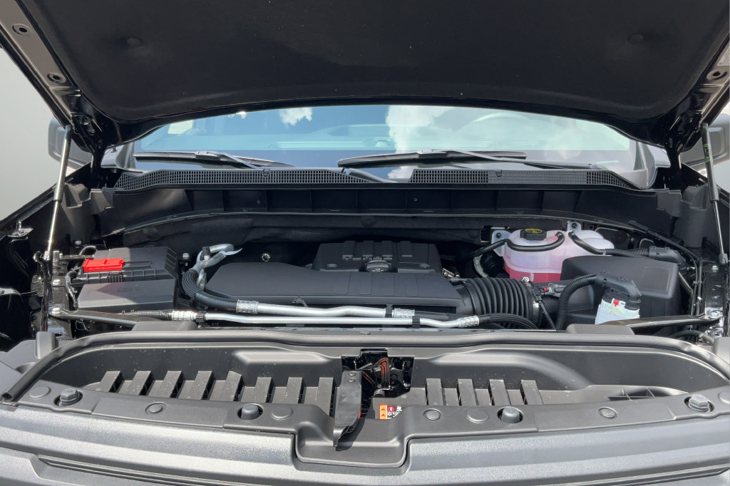 New 2026 Chevrolet Silverado 1500 Custom w/ Turbomax Blackout Package AWD/4WD image 20