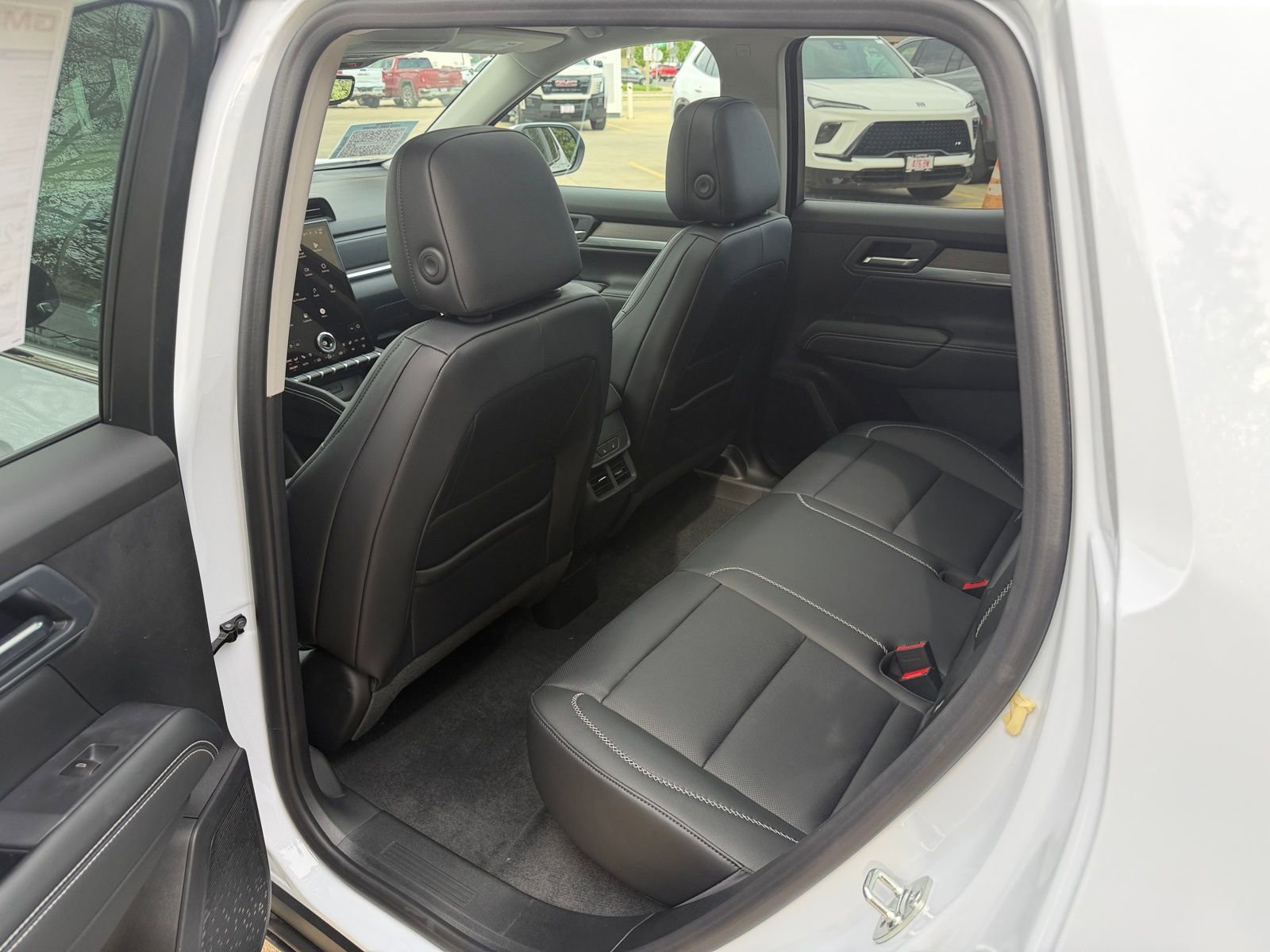 New 2026 GMC Terrain Denali AWD/4WD image 5