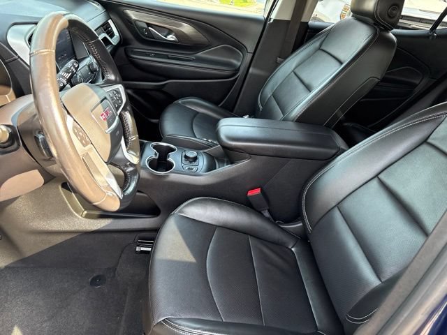 Used 2022 GMC Terrain SLT w/ Infotainment Package II AWD/4WD image 9