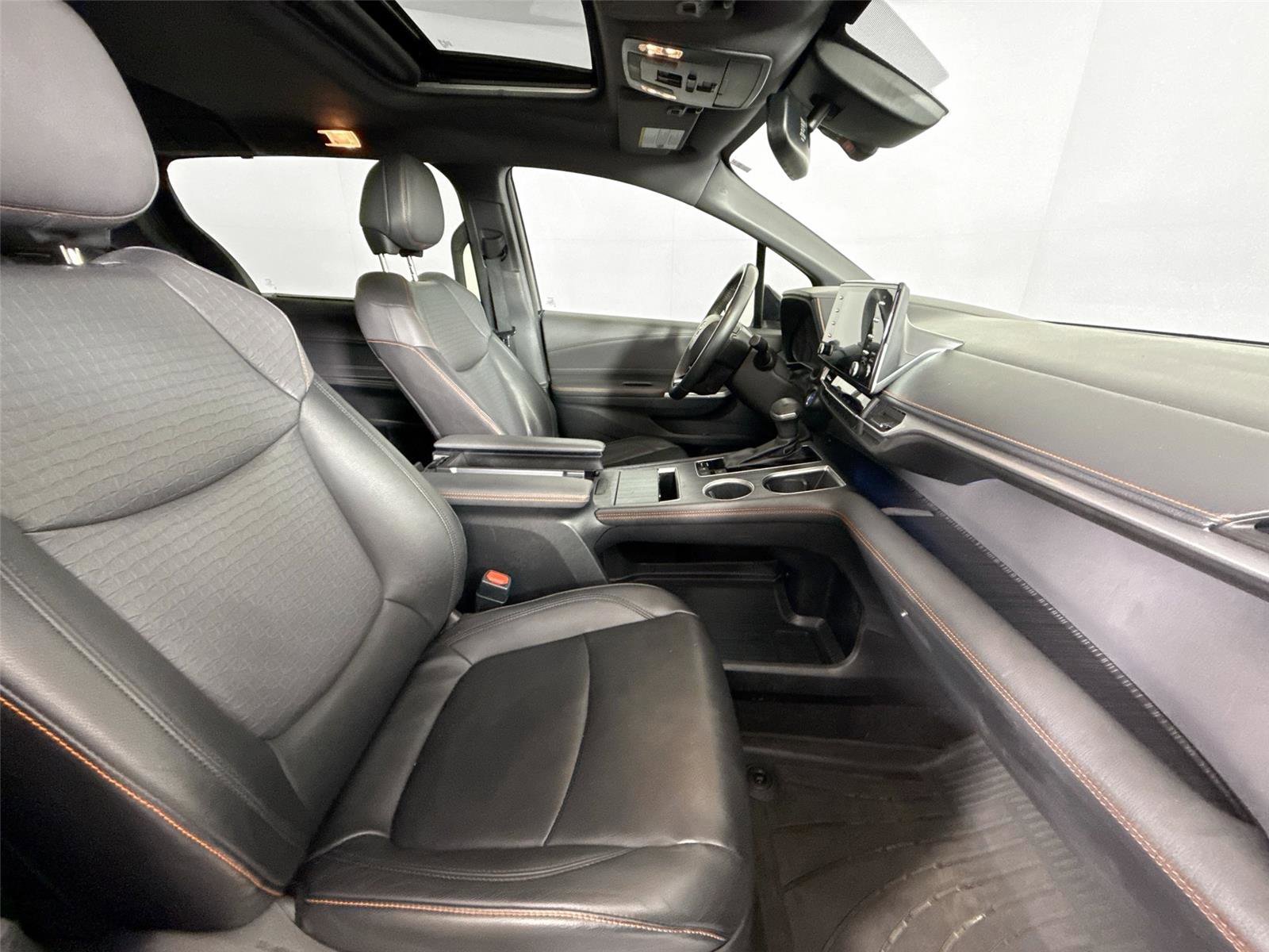 Certified 2022 Toyota Sienna XSE image 43