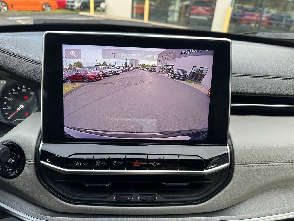 Used 2024 Jeep Compass Limited image 32