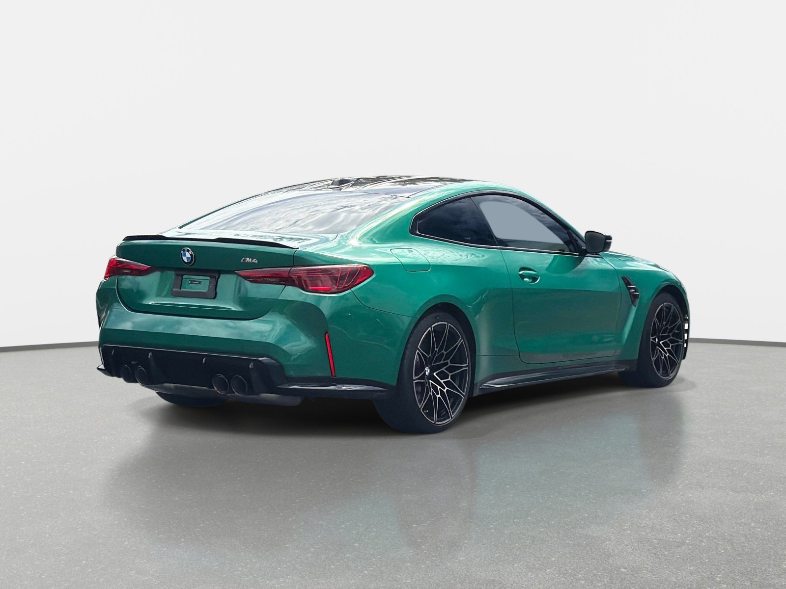 Used 2026 BMW M4 Coupe w/ Executive Package RWD image 3