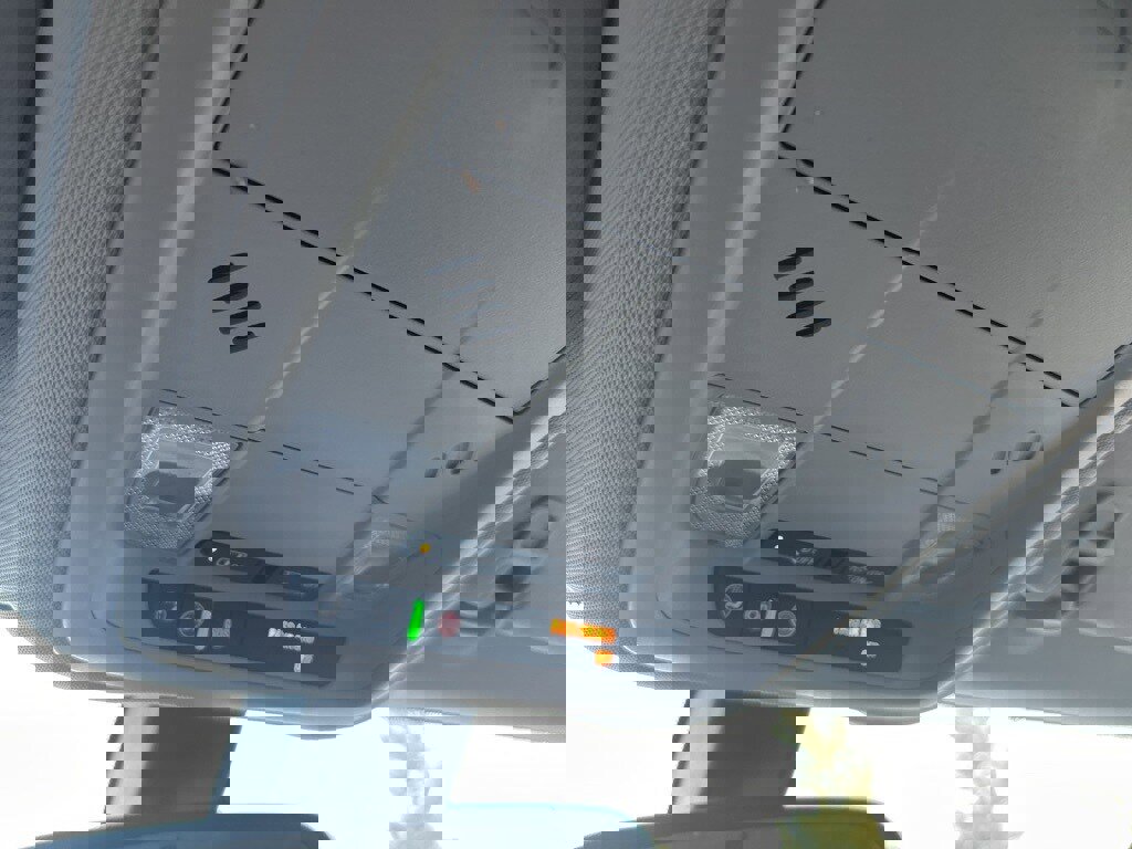 Used 2018 GMC Terrain SLE image 22