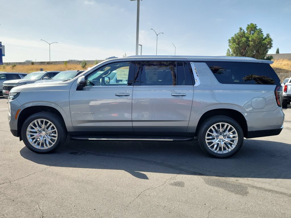 New 2026 Chevrolet Suburban LT w/ Comfort Package RWD image 28