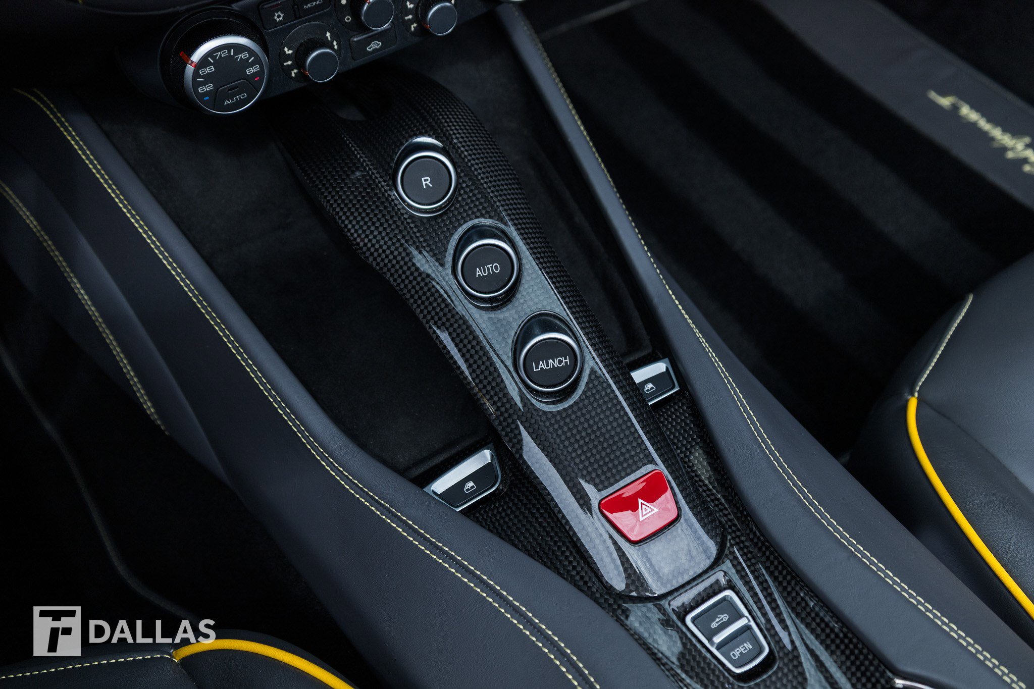 Used 2016 Ferrari California T RWD image 25