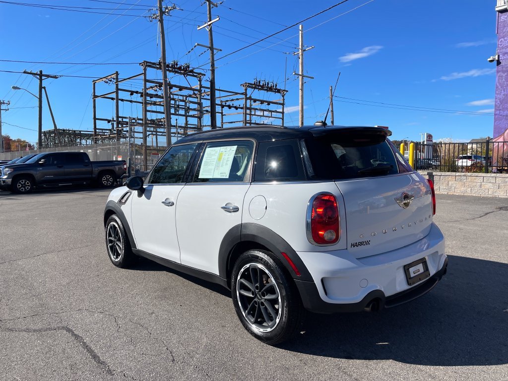 Used 2016 MINI Cooper Countryman S FWD image 3