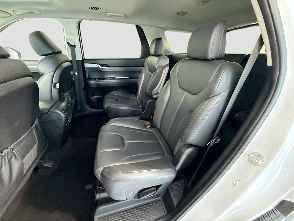 Used 2020 Hyundai Palisade SEL w/ Premium Package FWD image 21